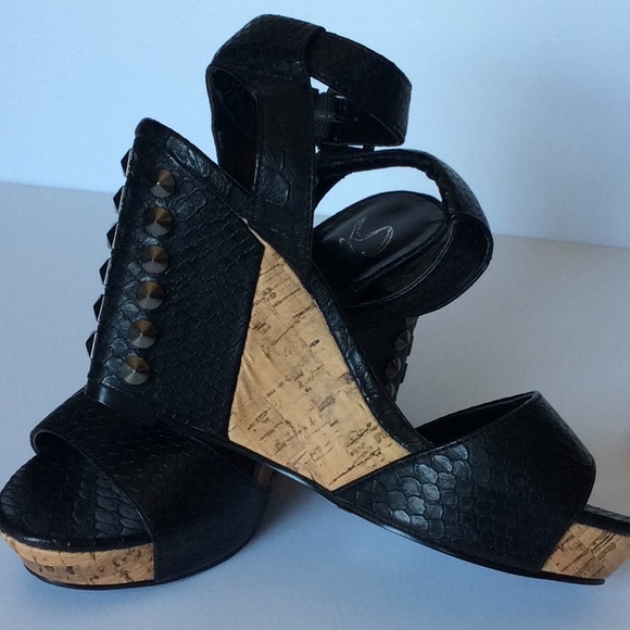 Skechers shoes - Picture 3 of 16